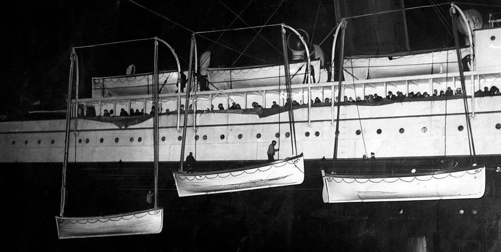 rms titanic lifeboats